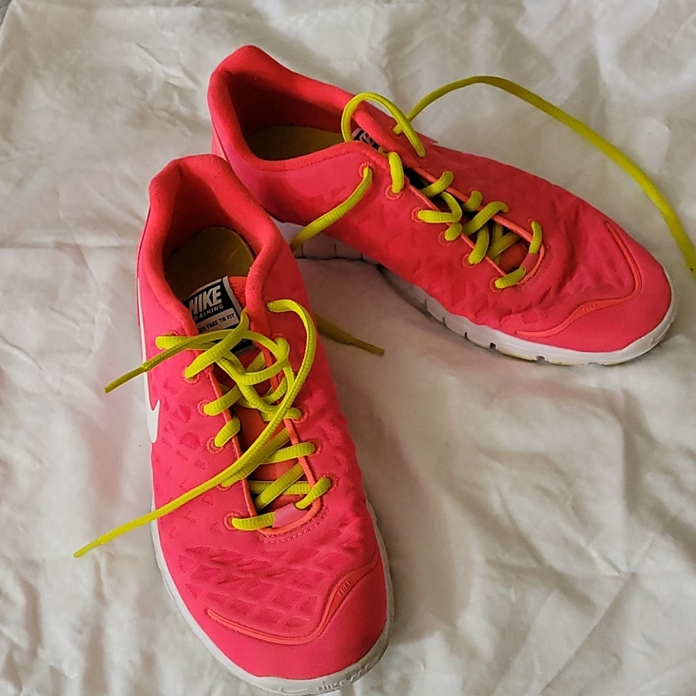 Nike Free TR fit women's sneakers